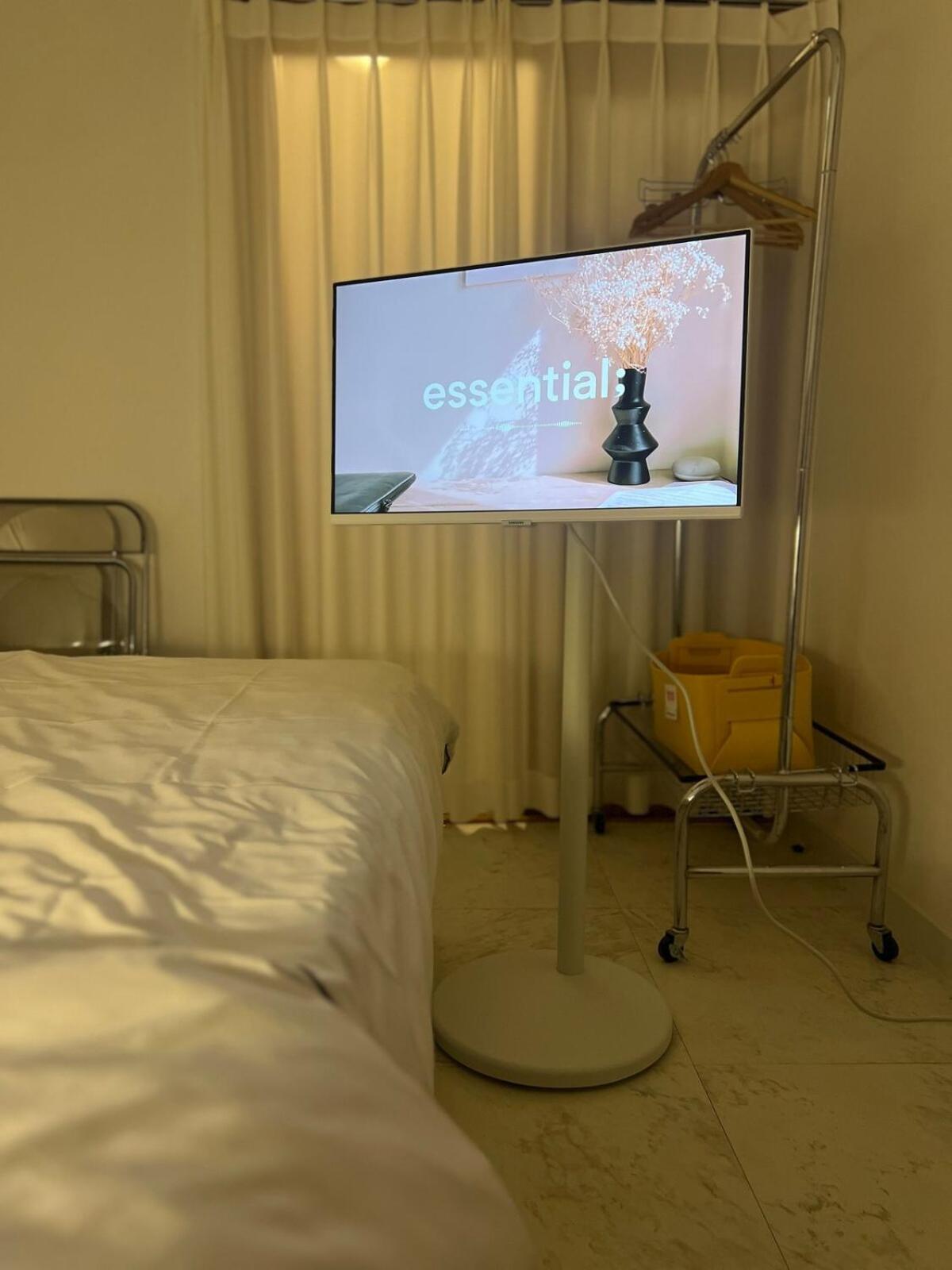New Line 2 5 Minutes From Bongcheon Station 6 Minutes By Airport Bus 2 Up To 5 People Apartment *